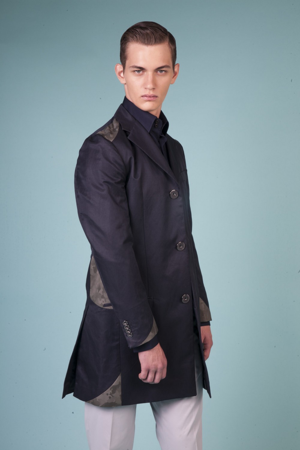 Colour: Navy - Military green camouflage
Fabric: Technical linen - Technical jacquard
Lining: Viscose